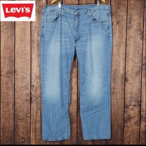 42x30 Relaxed Straight 559 Light Wash Excellent Condition